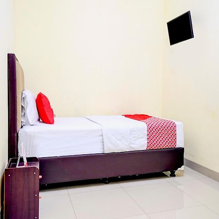 מלון צ'ירבון Oyo 90052 Star House מראה חיצוני תמונה